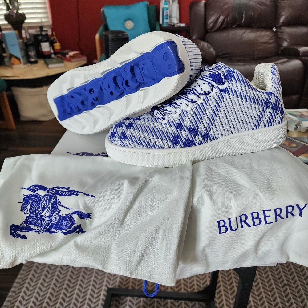 Burberry Mens Low Top Blue and White Sneakers